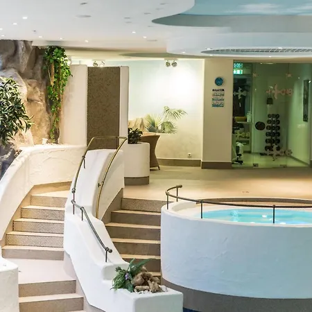 Parkhotel Schmid فندق Adelsried