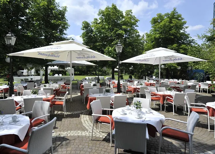 فندق Parkhotel Schmid Adelsried